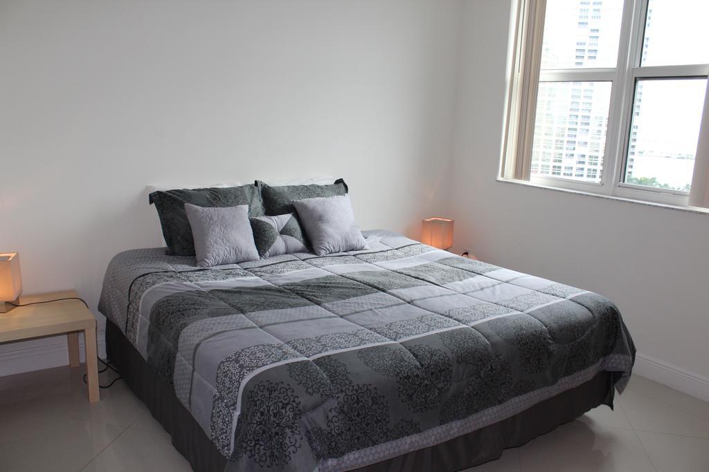 Lyx Suites At One Broadway In Brickell Маями Стая снимка