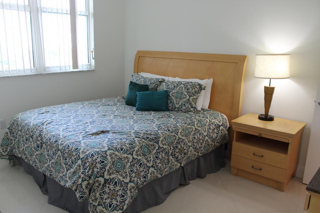 Lyx Suites At One Broadway In Brickell Маями Екстериор снимка