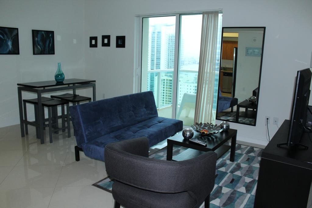 Lyx Suites At One Broadway In Brickell Маями Екстериор снимка