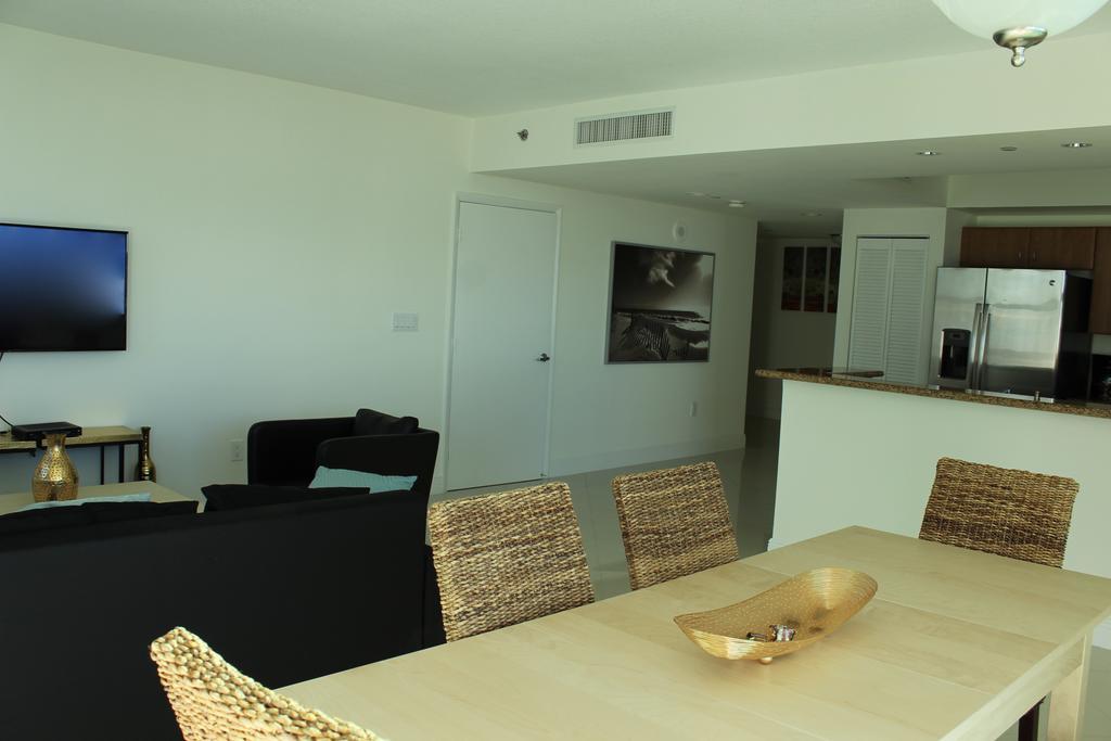 Lyx Suites At One Broadway In Brickell Маями Екстериор снимка