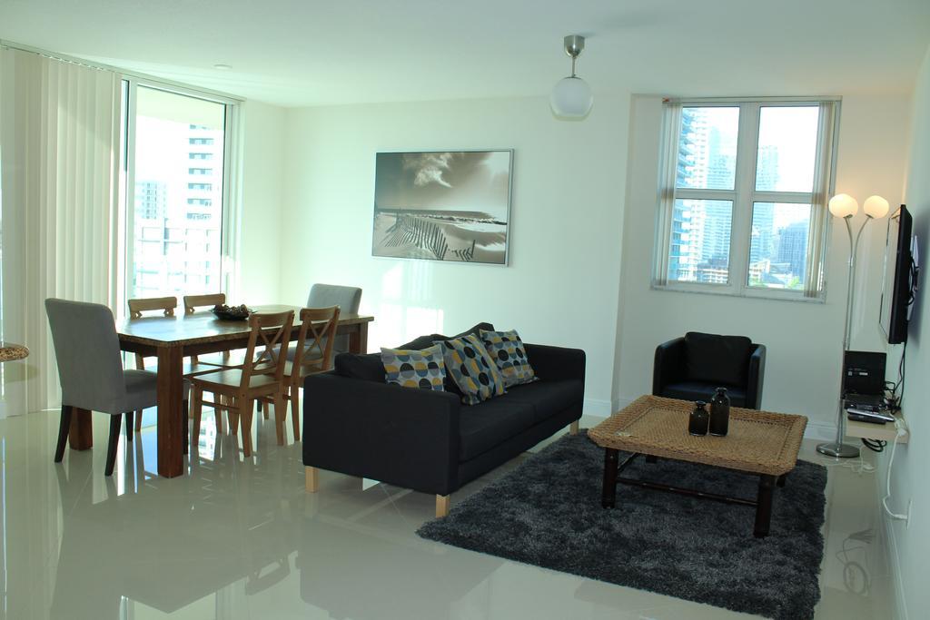 Lyx Suites At One Broadway In Brickell Маями Екстериор снимка